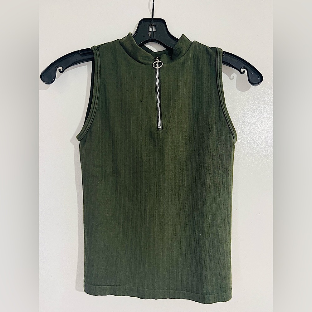 LOVE CHARM- Small size, olive green color